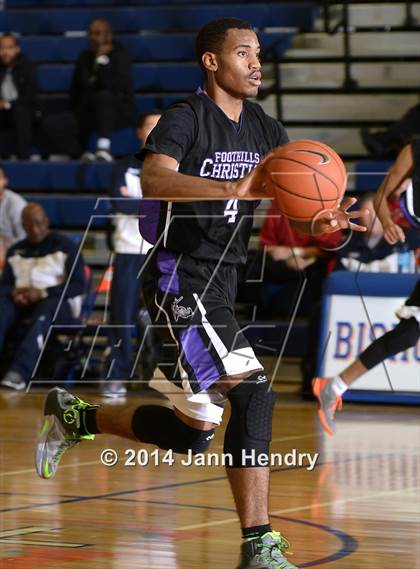 Thumbnail 2 in Foothills Christian vs Chino Hills (Tarkanian Classic) photogallery.