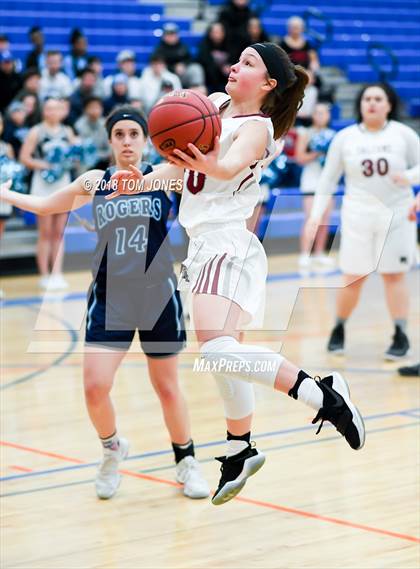 Thumbnail 2 in Kentlake vs Rogers (WIAA 4A Regional Playoff) photogallery.