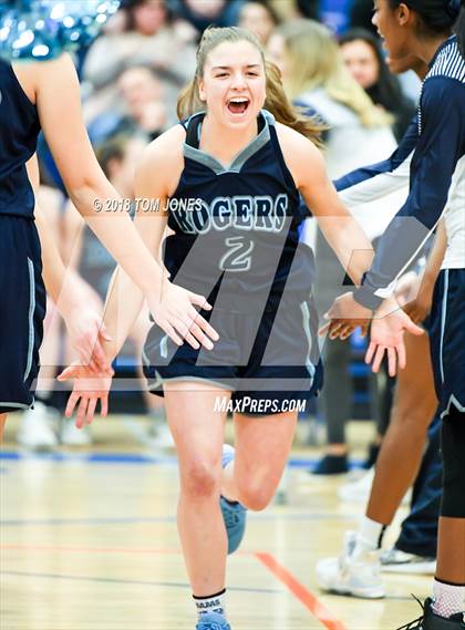 Thumbnail 3 in Kentlake vs Rogers (WIAA 4A Regional Playoff) photogallery.