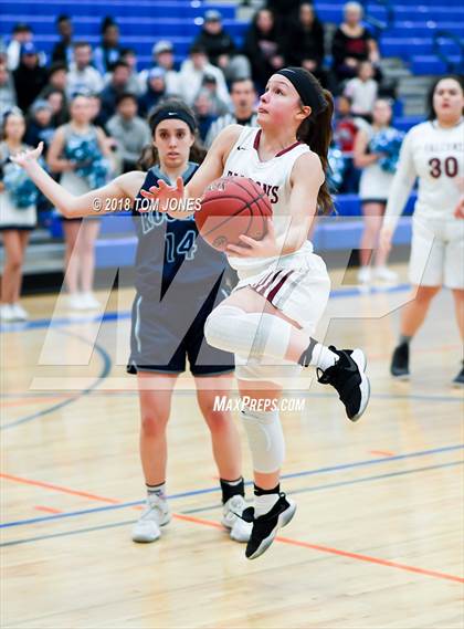 Thumbnail 1 in Kentlake vs Rogers (WIAA 4A Regional Playoff) photogallery.