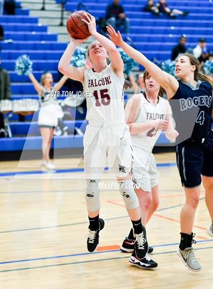 Thumbnail 1 in Kentlake vs Rogers (WIAA 4A Regional Playoff) photogallery.