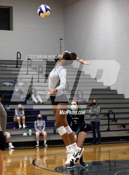 Thumbnail 3 in Lake Norman Charter @ Maiden photogallery.