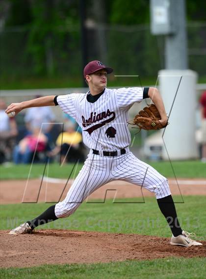 Thumbnail 2 in New London @ North Haven (CIAC Class L First Round) photogallery.