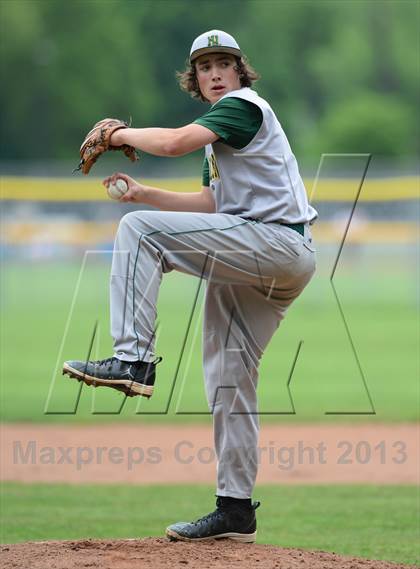 Thumbnail 2 in New London @ North Haven (CIAC Class L First Round) photogallery.