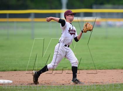 Thumbnail 3 in New London @ North Haven (CIAC Class L First Round) photogallery.