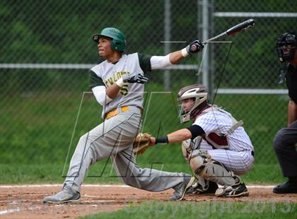 Thumbnail 3 in New London @ North Haven (CIAC Class L First Round) photogallery.