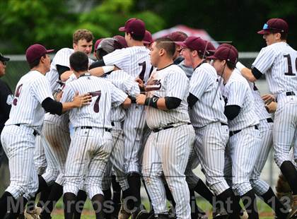 Thumbnail 2 in New London @ North Haven (CIAC Class L First Round) photogallery.