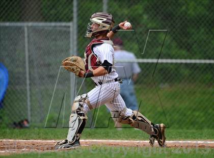 Thumbnail 3 in New London @ North Haven (CIAC Class L First Round) photogallery.