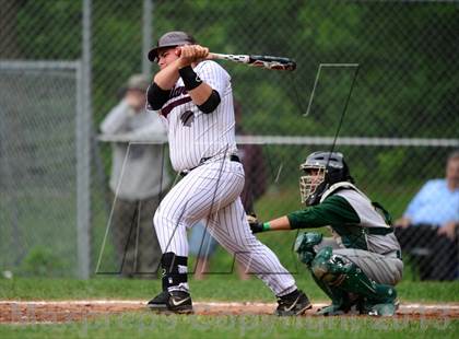 Thumbnail 2 in New London @ North Haven (CIAC Class L First Round) photogallery.