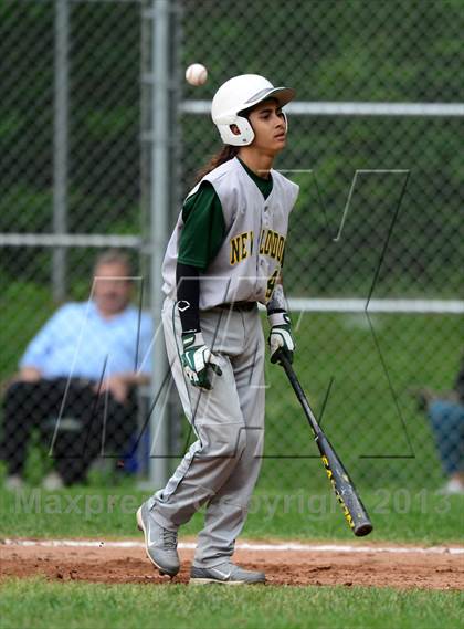 Thumbnail 2 in New London @ North Haven (CIAC Class L First Round) photogallery.