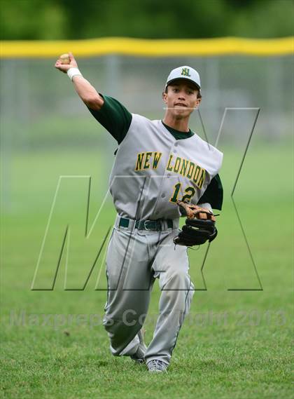 Thumbnail 2 in New London @ North Haven (CIAC Class L First Round) photogallery.