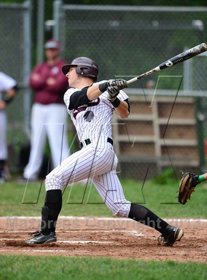 Thumbnail 2 in New London @ North Haven (CIAC Class L First Round) photogallery.