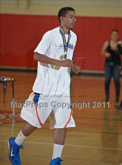 Thumbnail 2 in University vs. St. Joseph Notre Dame (CIF NCS D5 Final) photogallery.