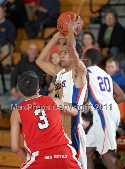Thumbnail 1 in University vs. St. Joseph Notre Dame (CIF NCS D5 Final) photogallery.