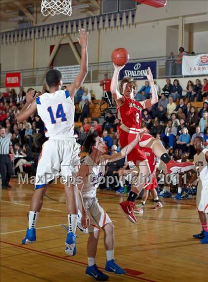 Thumbnail 3 in University vs. St. Joseph Notre Dame (CIF NCS D5 Final) photogallery.