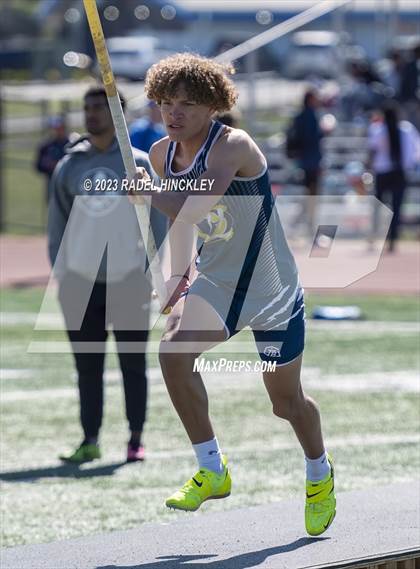 Thumbnail 2 in Bill Summa Invitational photogallery.