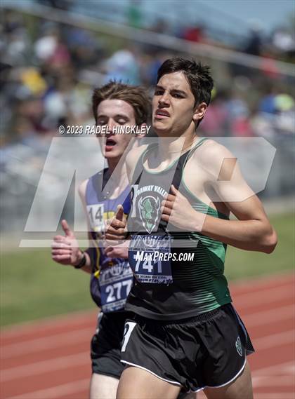 Thumbnail 2 in Bill Summa Invitational photogallery.