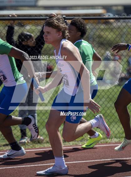 Thumbnail 3 in Bill Summa Invitational photogallery.