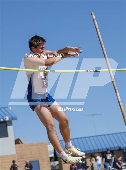 Thumbnail 1 in Bill Summa Invitational photogallery.