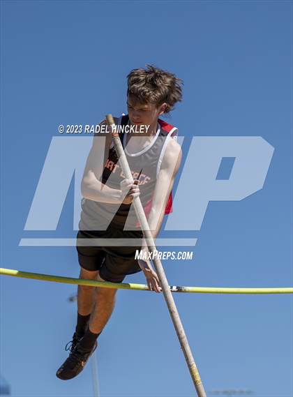 Thumbnail 3 in Bill Summa Invitational photogallery.