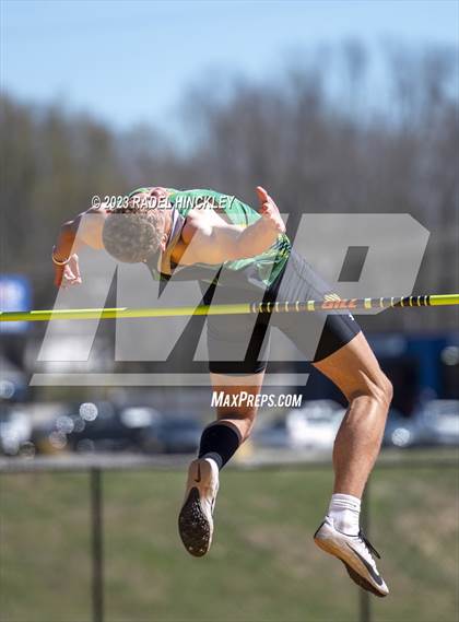 Thumbnail 2 in Bill Summa Invitational photogallery.