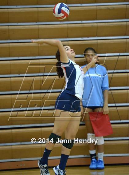 Thumbnail 2 in Sacred Heart vs. Desert Hills (Durango Fall Classic) photogallery.