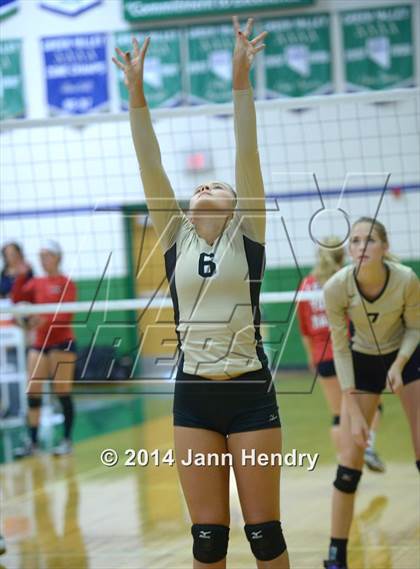 Thumbnail 1 in Sacred Heart vs. Desert Hills (Durango Fall Classic) photogallery.