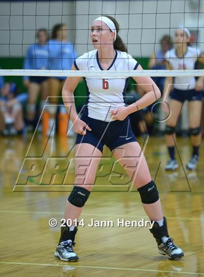Thumbnail 2 in Sacred Heart vs. Desert Hills (Durango Fall Classic) photogallery.