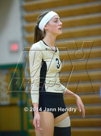 Thumbnail 2 in Sacred Heart vs. Desert Hills (Durango Fall Classic) photogallery.