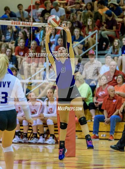 Thumbnail 1 in Tivy @ Fredericksburg photogallery.