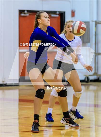 Thumbnail 3 in Tivy @ Fredericksburg photogallery.