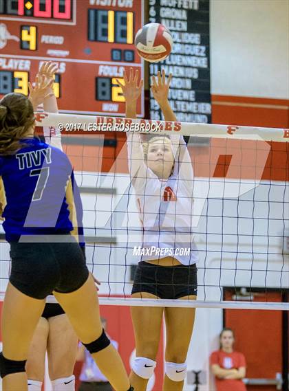 Thumbnail 1 in Tivy @ Fredericksburg photogallery.