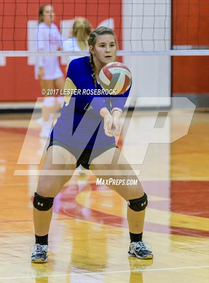 Thumbnail 2 in Tivy @ Fredericksburg photogallery.