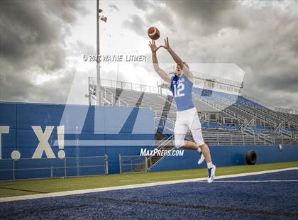 Thumbnail 2 in St. Xavier (Preseason Early Contenders Photo Shoot)  photogallery.