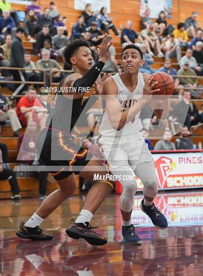 Thumbnail 3 in O'Dea vs. Mountain Pointe (Torrey Pines Holiday Classic) photogallery.