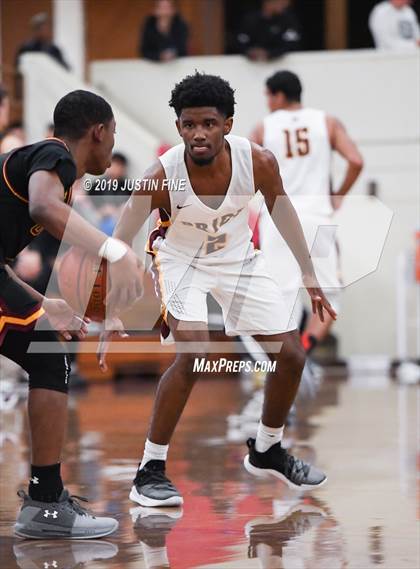 Thumbnail 3 in O'Dea vs. Mountain Pointe (Torrey Pines Holiday Classic) photogallery.