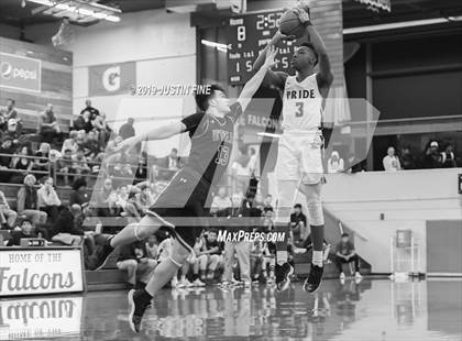 Thumbnail 1 in O'Dea vs. Mountain Pointe (Torrey Pines Holiday Classic) photogallery.