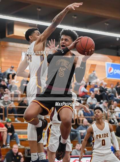 Thumbnail 3 in O'Dea vs. Mountain Pointe (Torrey Pines Holiday Classic) photogallery.