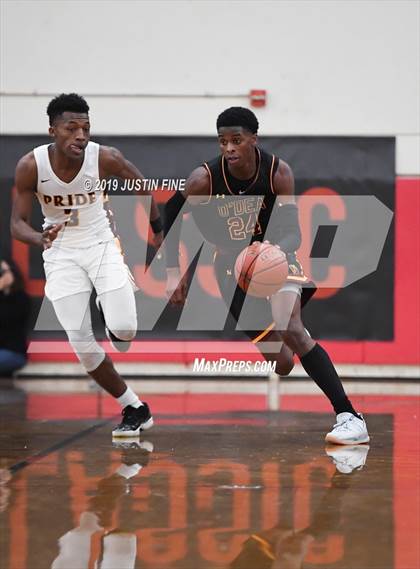 Thumbnail 1 in O'Dea vs. Mountain Pointe (Torrey Pines Holiday Classic) photogallery.
