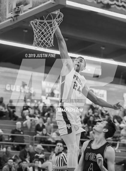 Thumbnail 3 in O'Dea vs. Mountain Pointe (Torrey Pines Holiday Classic) photogallery.
