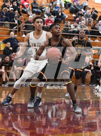 Thumbnail 2 in O'Dea vs. Mountain Pointe (Torrey Pines Holiday Classic) photogallery.