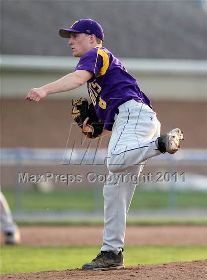 Thumbnail 1 in Avon vs. York photogallery.