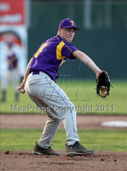Thumbnail 2 in Avon vs. York photogallery.
