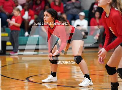 Thumbnail 1 in Thrall vs. Burton (UIL 2A Regional Playoff) photogallery.