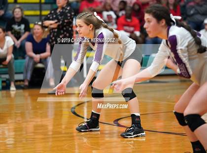Thumbnail 2 in Thrall vs. Burton (UIL 2A Regional Playoff) photogallery.