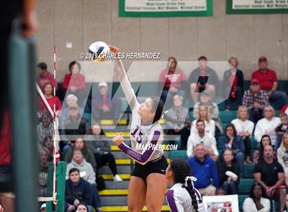 Thumbnail 3 in Thrall vs. Burton (UIL 2A Regional Playoff) photogallery.