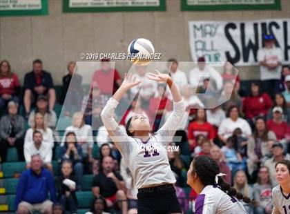 Thumbnail 1 in Thrall vs. Burton (UIL 2A Regional Playoff) photogallery.