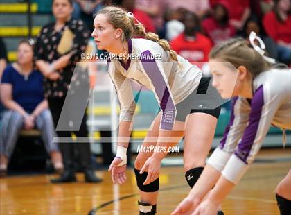 Thumbnail 2 in Thrall vs. Burton (UIL 2A Regional Playoff) photogallery.