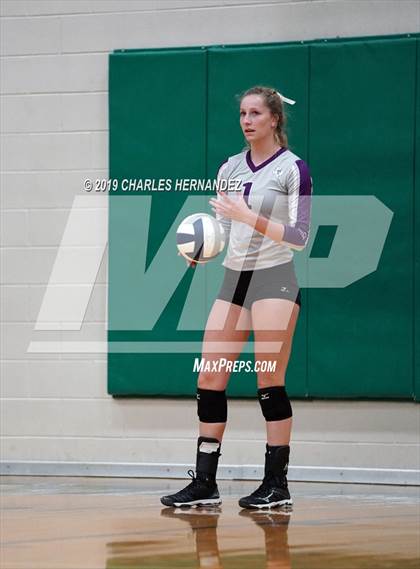 Thumbnail 2 in Thrall vs. Burton (UIL 2A Regional Playoff) photogallery.