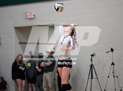 Thumbnail 3 in Thrall vs. Burton (UIL 2A Regional Playoff) photogallery.